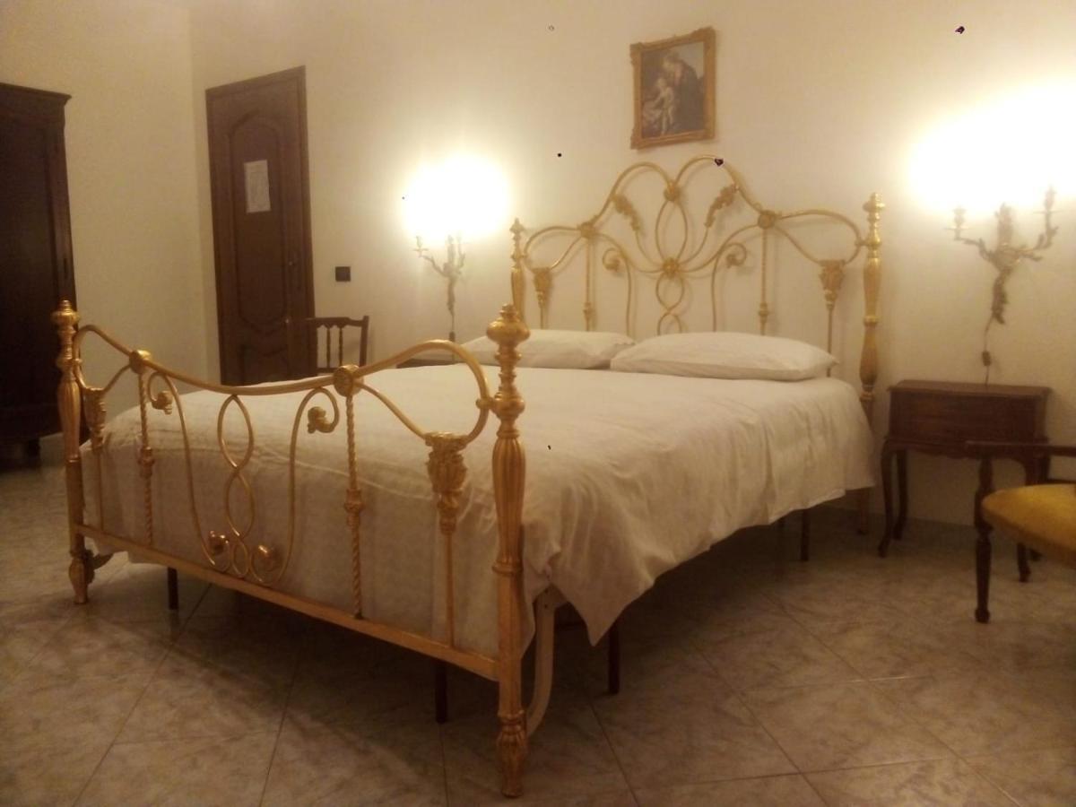 Appartamento La Casa Nel Bosco Rueglio Exterior foto